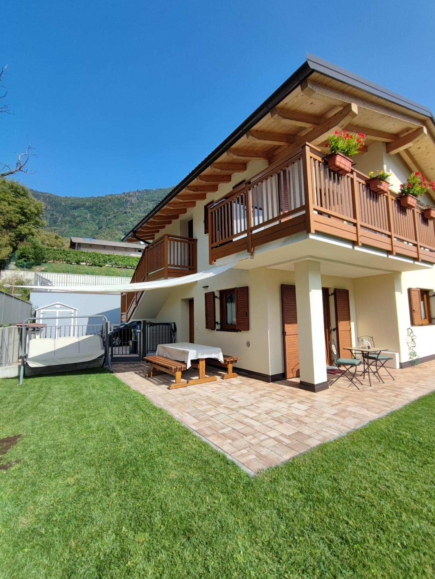 Il Riccio Del Castagno Apartment Novaledo Luaran gambar